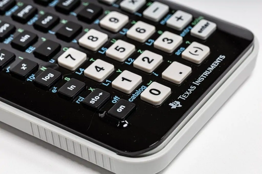 What's the Difference Between a CAS and a non-CAS Calculator?